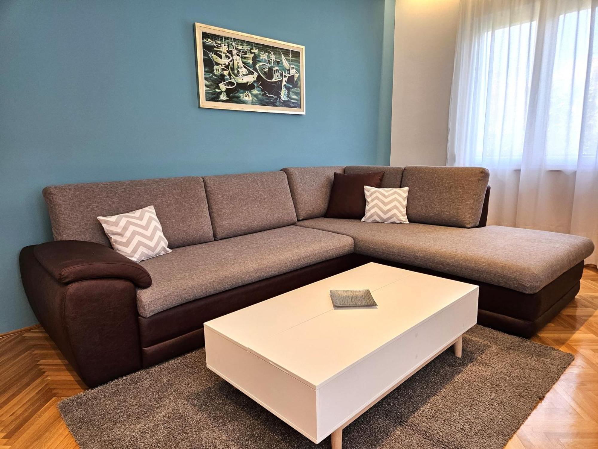 Apartment Olga Malinska Esterno foto